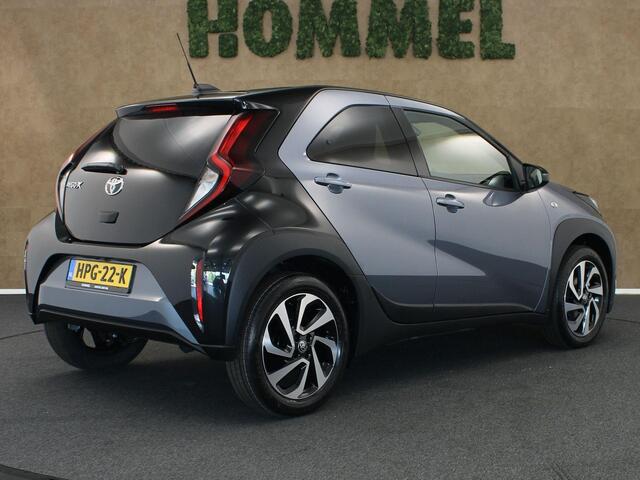 Toyota AYGO X 1.0 VVT-i MT Pulse - ACHTERUITRIJCAMERA - APPLE CARPLAY/ANDROID AUTO - STOELVERWARMING - CRUISE CONTROL ADAPTIEF - LED KOPLAMPEN - LICHTMETALEN VELGEN 17" - BLUETOOTH TELEFOONVOORBEREIDING