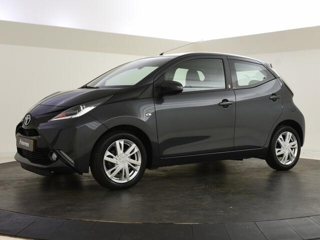 Toyota AYGO 1.0 VVT-i x-cite | LM Velgen | Nieuwe All Seasons | Camera |