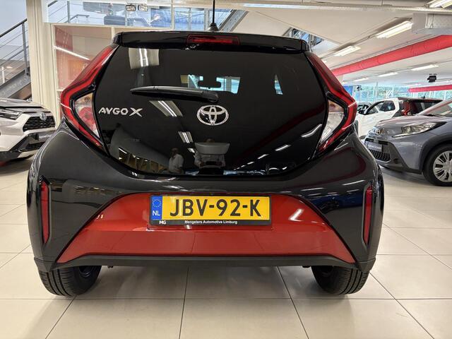 Toyota AYGO X 1.0 VVT-i S-CVT Pulse Bi Tone