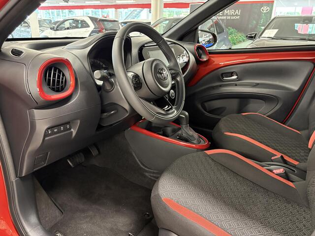 Toyota AYGO X 1.0 VVT-i S-CVT Pulse Bi Tone