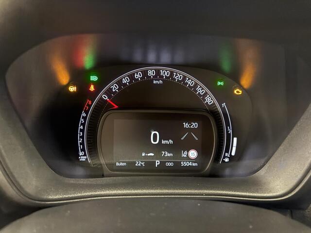 Toyota AYGO X 1.0 VVT-i S-CVT Pulse Bi Tone