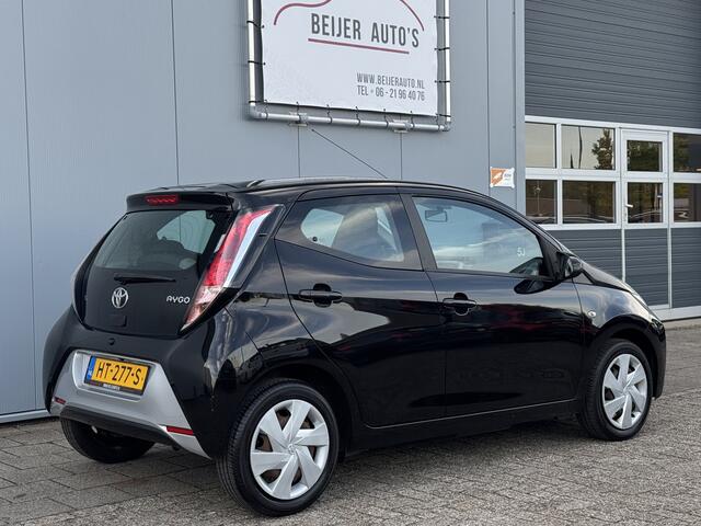 Toyota AYGO 1.0 VVT-i x-play Camera/Navi/Cruise/Bluetooth.