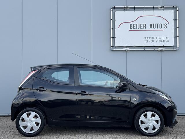 Toyota AYGO 1.0 VVT-i x-play Camera/Navi/Cruise/Bluetooth.