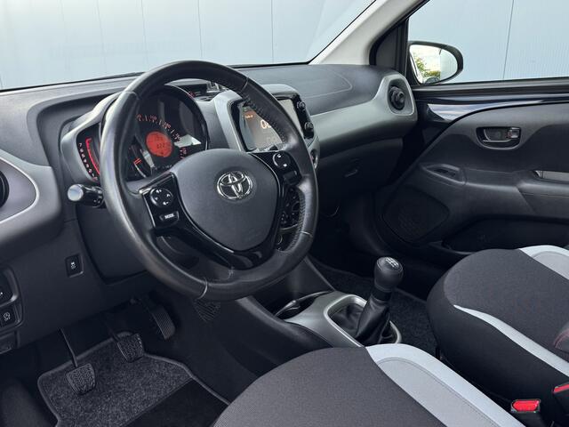Toyota AYGO 1.0 VVT-i x-play Camera/Navi/Cruise/Bluetooth.