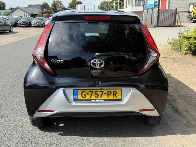 Toyota AYGO 1.0 VVT-i x-cite ClimaoCruiseoCarplay