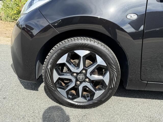 Toyota AYGO 1.0 VVT-i x-cite ClimaoCruiseoCarplay