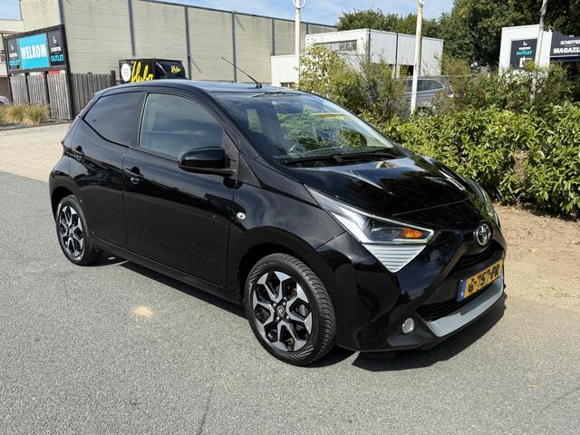 Toyota AYGO 1.0 VVT-i x-cite ClimaoCruiseoCarplay