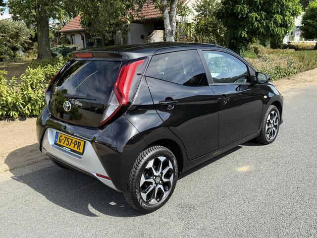 Toyota AYGO 1.0 VVT-i x-cite ClimaoCruiseoCarplay