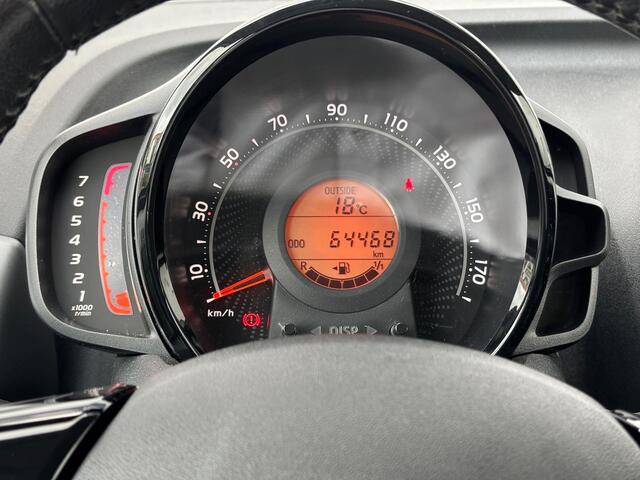 Toyota AYGO 1.0 VVT-i x-play limited | Airco | Navigatie | Camera |