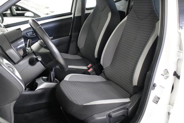 Toyota AYGO 1.0 VVT-i x-play limited Airco | Camera | Elek. ramen | Park. sensor.