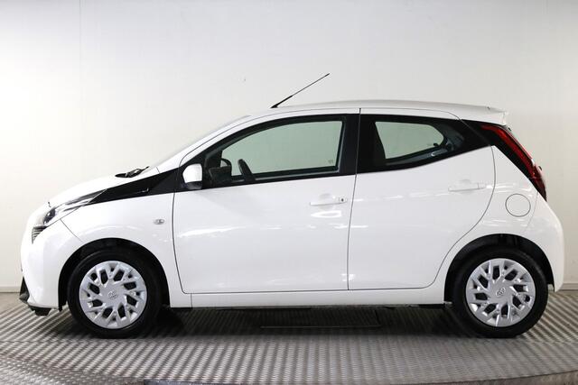 Toyota AYGO 1.0 VVT-i x-play limited Airco | Camera | Elek. ramen | Park. sensor.