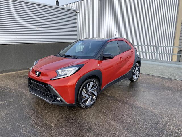 Toyota AYGO X 1.0 VVT-i S-CVT Envy Navigatie, Apple CarPlay/Android Auto, automaat, achteruitrij camera, keyless, adaptieve cruise control, automaat!