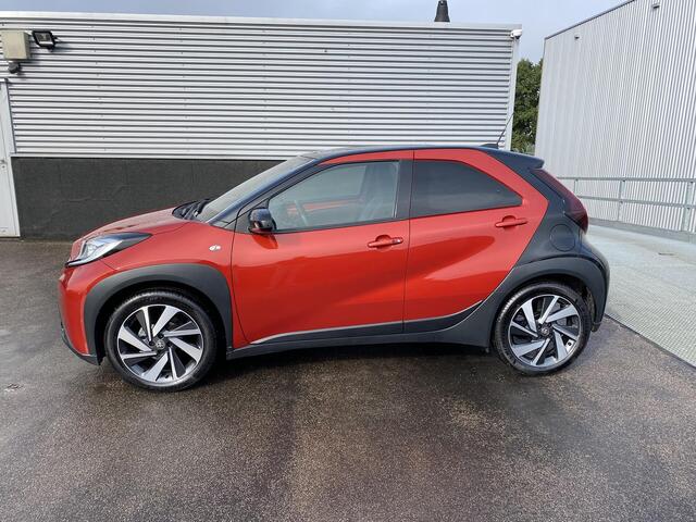 Toyota AYGO X 1.0 VVT-i S-CVT Envy Navigatie, Apple CarPlay/Android Auto, automaat, achteruitrij camera, keyless, adaptieve cruise control, automaat!