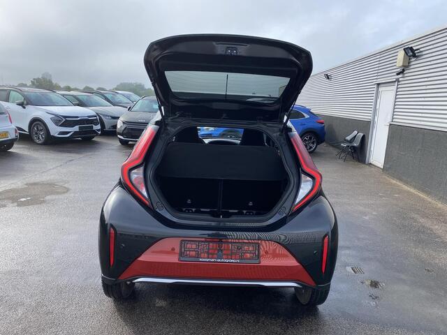 Toyota AYGO X 1.0 VVT-i S-CVT Envy Navigatie, Apple CarPlay/Android Auto, automaat, achteruitrij camera, keyless, adaptieve cruise control, automaat!