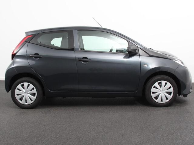 Toyota AYGO 1.0 VVT-i x-fun Airco Bluetooth Led 5 deurs