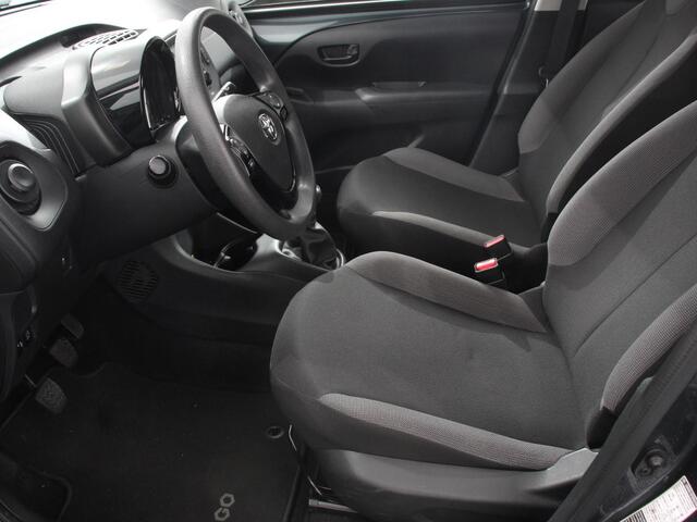 Toyota AYGO 1.0 VVT-i x-fun Airco Bluetooth Led 5 deurs