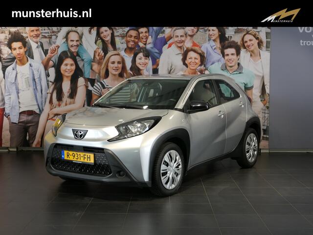 Toyota AYGO X 1.0 VVT-i MT Play - Adaptive cruise, camera, bluetooth