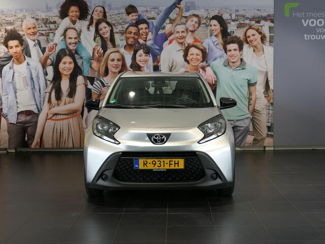 Toyota AYGO X 1.0 VVT-i MT Play - Adaptive cruise, camera, bluetooth