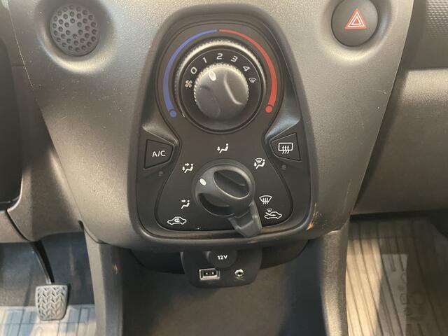 Toyota AYGO 1.0 VVT-i x-now | Airco |