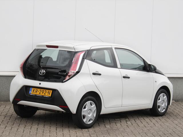 Toyota AYGO 1.0 VVT-i x-now | Airco | Radio