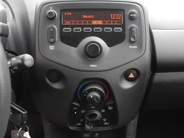 Toyota AYGO 1.0 VVT-i x-now | Airco | Radio