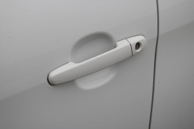 Toyota AYGO 1.0 VVT-i x-play Automaat | DAB | bluetooth |