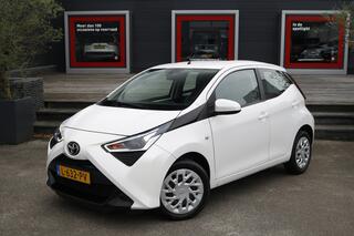 toyota-aygo-1.0-vvt-i-x-play-automa