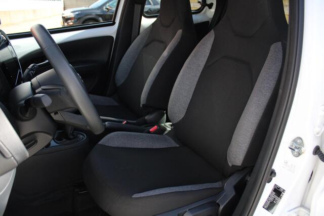 Toyota AYGO X 1.0 VVT-i MT Play Achteruitrijcamera, Airco, Cruise control Adaptief, Apple Carplay/Android Auto