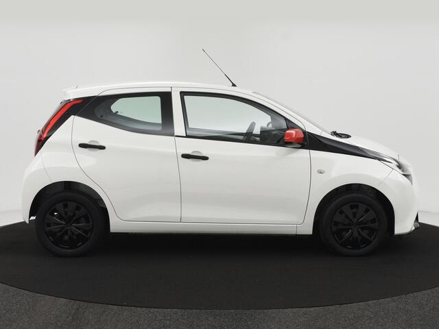 Toyota AYGO 1.0 VVT-i x-fun AIRCO|DAB|BLUETOOTH|ORG.NL