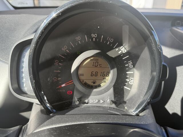 Toyota AYGO 1.0 x-wave | open dak | airco | groot scherm | carplay | Camera