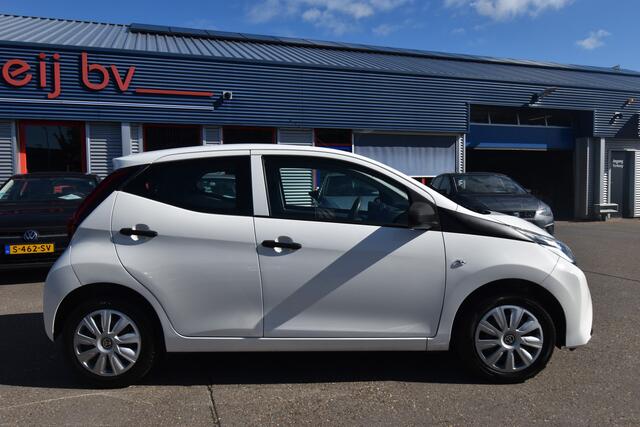 Toyota AYGO 1.0 VVT-i x , CV AFST , EL VOOR , BL TOOTH ,