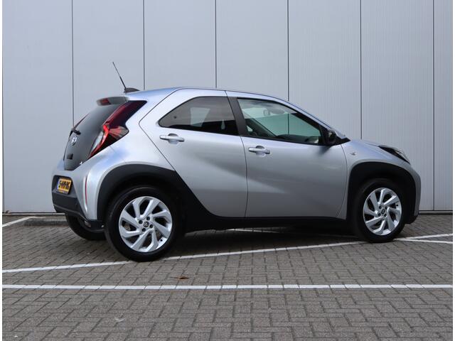 Toyota AYGO X 1.0 VVT-i MT first | Camera | Adaptieve Cruise | Getint glas | NAP