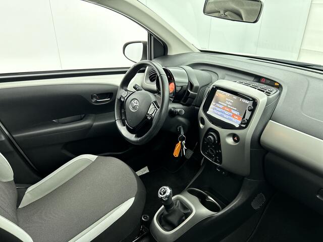 Toyota AYGO 1.0 VVT-i x-play | Dealer onderhouden | Achteruitrijcamera |