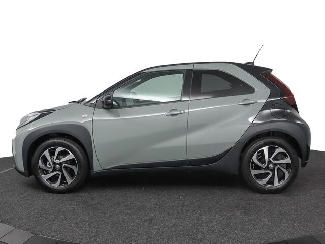 Toyota AYGO X 1.0 VVT-i MT Pulse | Nieuw uit voorraad leverbaar | 17" lichtmetalen velgen | Automatische Airco | Adaptive Cruise Control