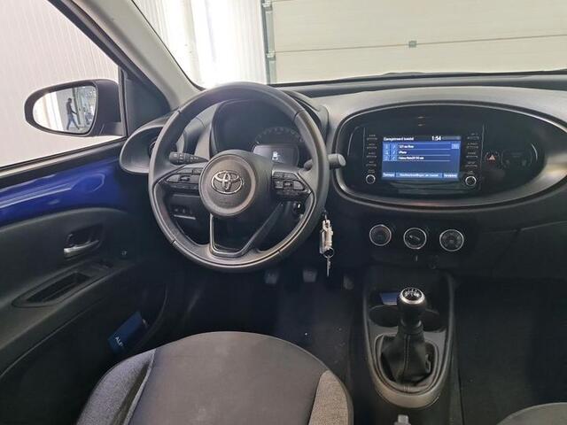 Toyota AYGO X 1.0 VVT-i | 73 PK | MT Play | Achteruitrijcamera | *Word verwacht*
