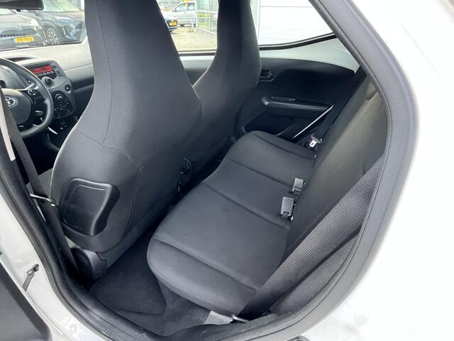 Toyota AYGO 1.0 VVT-i x-fun