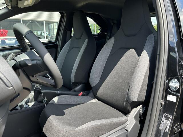 Toyota AYGO X 1.0 VVT-i MT Play