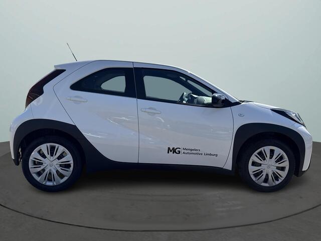 Toyota AYGO X 1.0 VVT-i MT Play