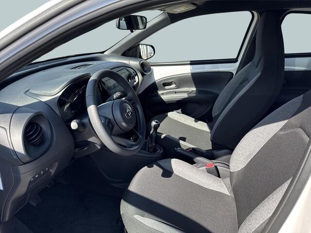 Toyota AYGO X 1.0 VVT-i MT Play