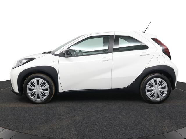 Toyota AYGO X 1.0 VVT-i MT Play | Adaptive Cruise Control | Achteruitrijcamera | Apple Carplay | Android Auto |