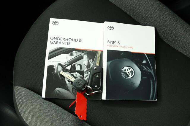 Toyota AYGO X 1.0 VVT-i MT Play | Adaptive Cruise Control | Achteruitrijcamera | Apple Carplay | Android Auto |