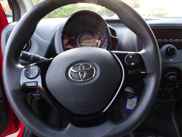 Toyota AYGO 1.0 VVT-i x-fun Airco, elektrische ramen, centrale vergrendeling, enz.