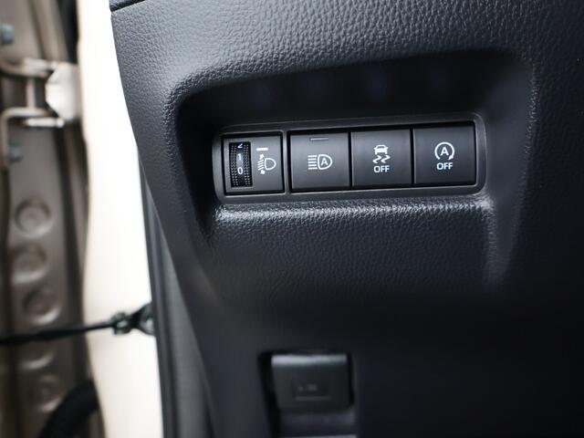 Toyota AYGO X 1.0 VVT-i MT Premium | Stoelverwarming | 18 inch lichtmetalen velgen | Climate control | Privacy glass |