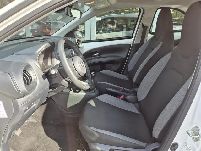Toyota AYGO X 1.0 VVT-i MT Play