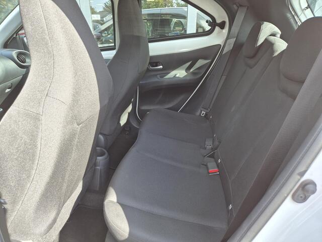 Toyota AYGO X 1.0 VVT-i MT Play