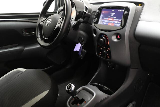 Toyota AYGO 1.0 VVT-i x-play AUTOMAAT | DAB | APPLE | CAMERA
