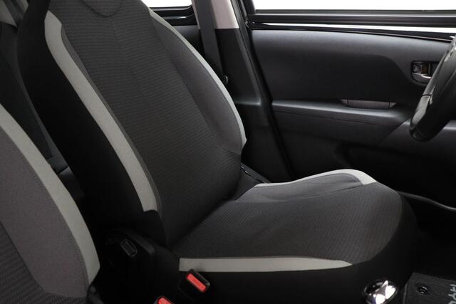 Toyota AYGO 1.0 VVT-i x-play AUTOMAAT | DAB | APPLE | CAMERA