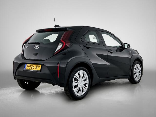 Toyota AYGO X 1.0 VVT-i MT Play | Apple Carplay/Android Auto | Achteruitrijcamera | Airconditioning |