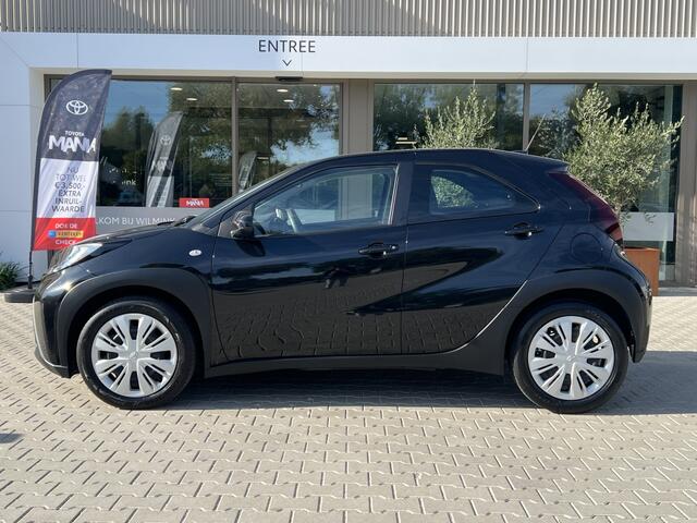Toyota AYGO 1.0 VVT-i MT Play | Camera | Adapt Cruise Control