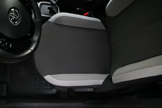 Toyota AYGO 1.0 VVT-i x-play | Carplay | Camera | Led |